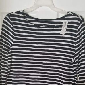 Old Navy top